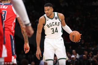 特的传球时 特的传球时