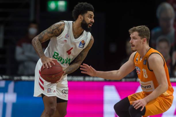 在赛场上 在赛场上